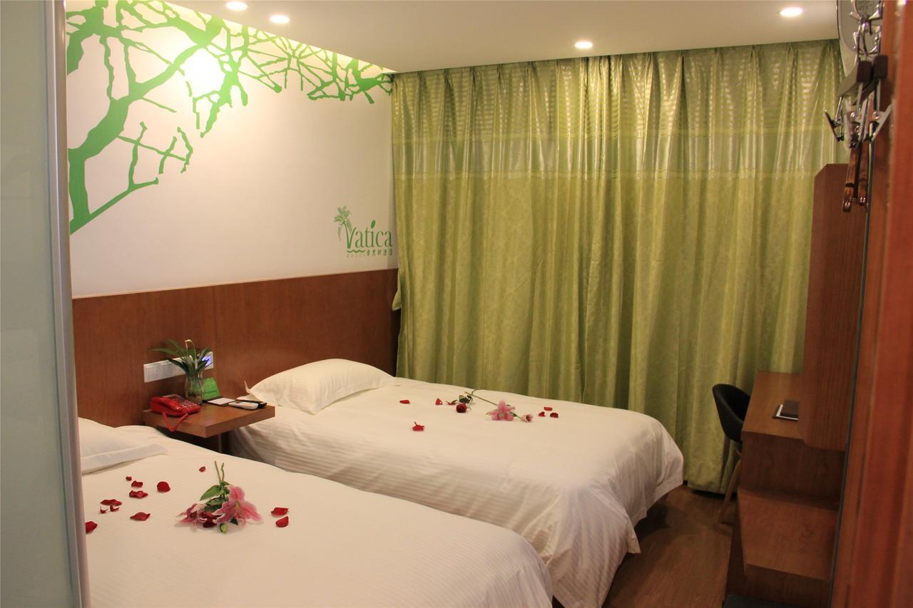 Vatica Shanghai Pudong Airport Town Renmintang Road Hotel Exterior foto